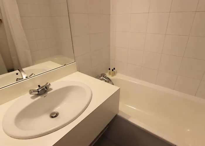 Reine Blanche - 2 Pieces Pour 4 Personnes Expose Sud Ouest Mae-7736 *