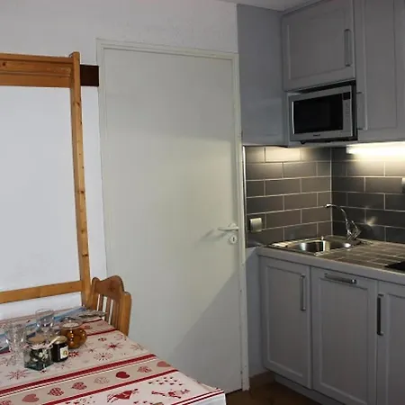 Reine Blanche - 2 Pieces Pour 4 Personnes Expose Sud Ouest Mae-7736 *